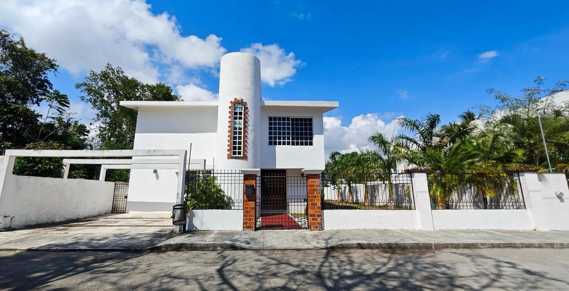Casa Tres Pinos Villa Playa del Carmen Mexico